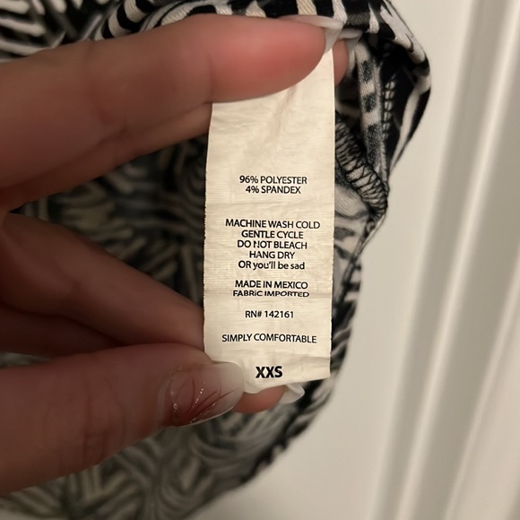 Lularoe Irma top size XXS - Picture 5 of 6